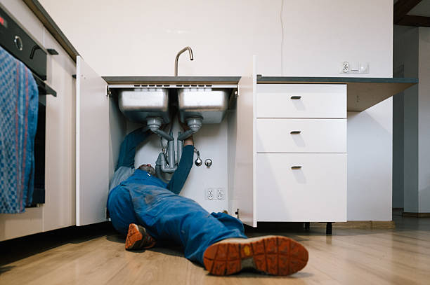 Professional Leak Detection technician working in Rockdale, TX